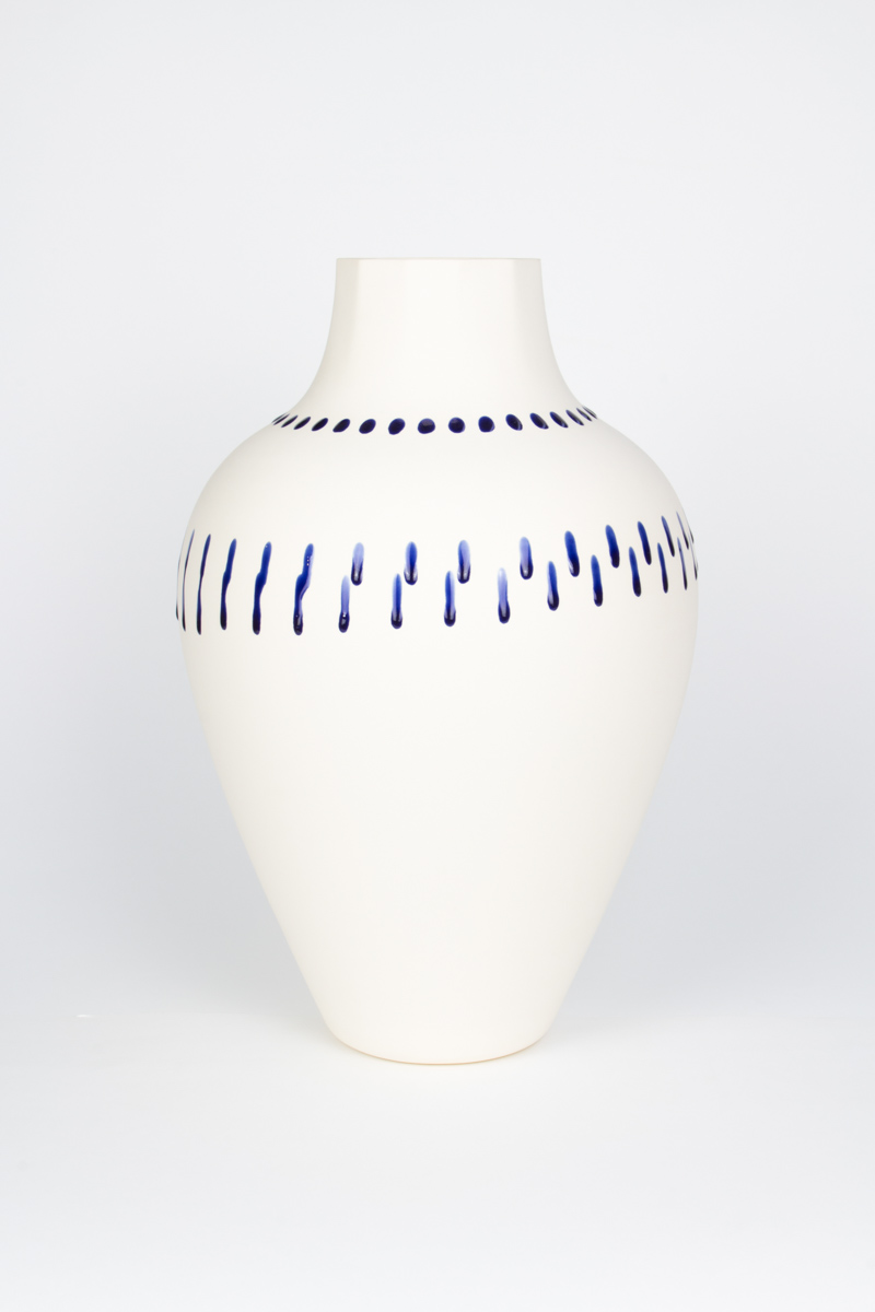 Unique White Porcelain Vase - Limited Edition of 100 | MOCA Tableware - Image 13
